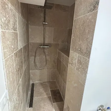Apartament Charmant Appartement Nancy